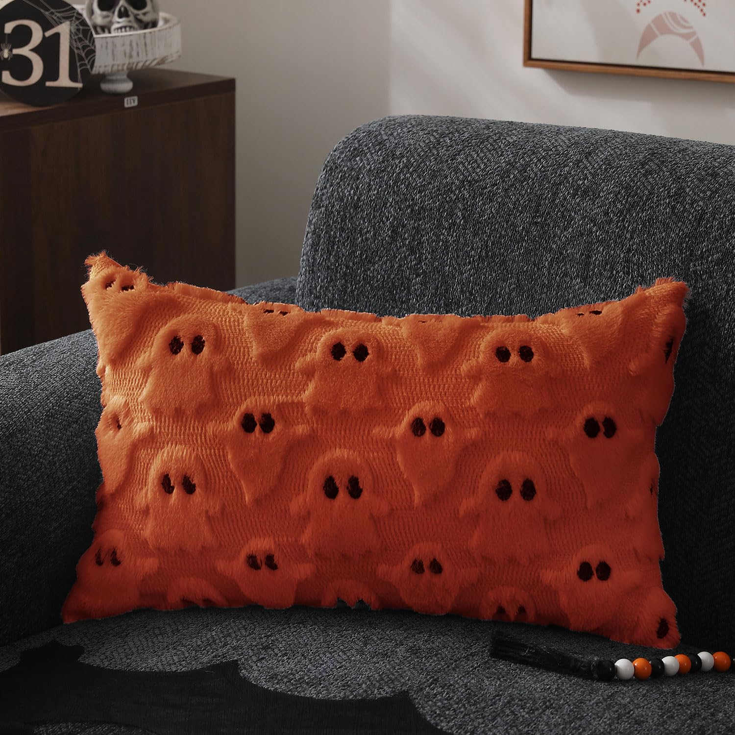 DFXSZ Halloween Pillow Covers 12x20 inch Ghost Decor Beige Halloween Lumbar Pillow Covers Decorative for Halloween Home Decor for Sofa 095B